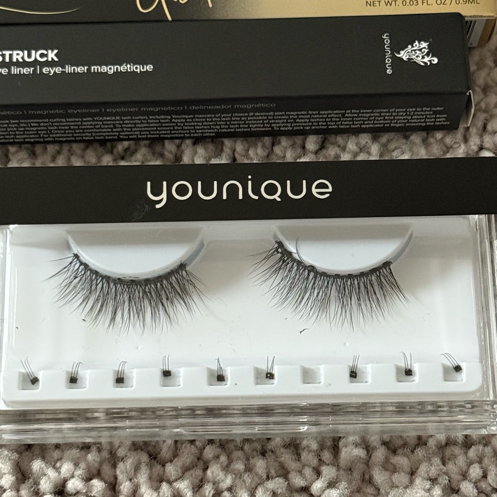 Lilly lashes - Picture 2 of 2